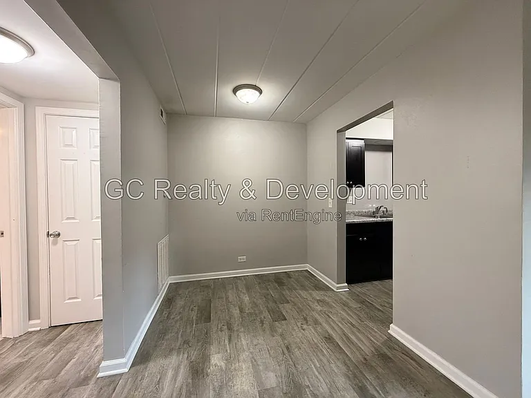 350 Wilson Ave #C — Photo 3