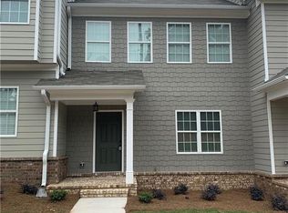 1479 Bluff Valley Cir, Gainesville, GA 30504