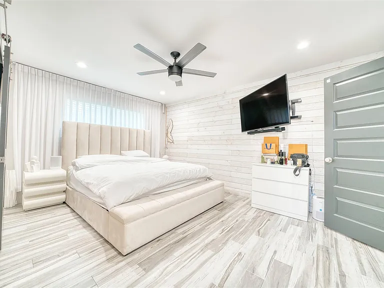5911 Dawnridge Dr — Photo 25