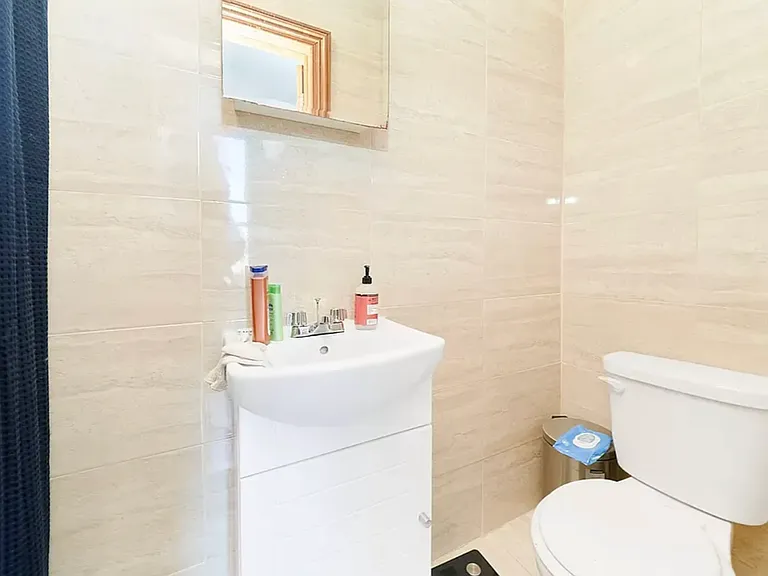 362 W 36th St #4F — Photo 7