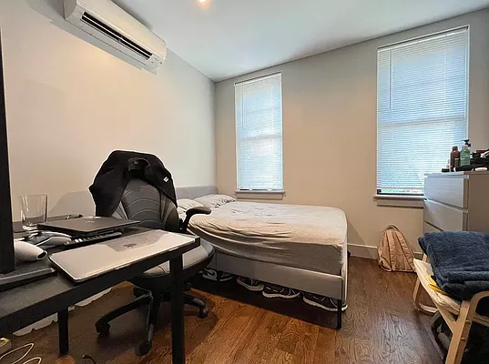 Rented by Reside New York | media 11