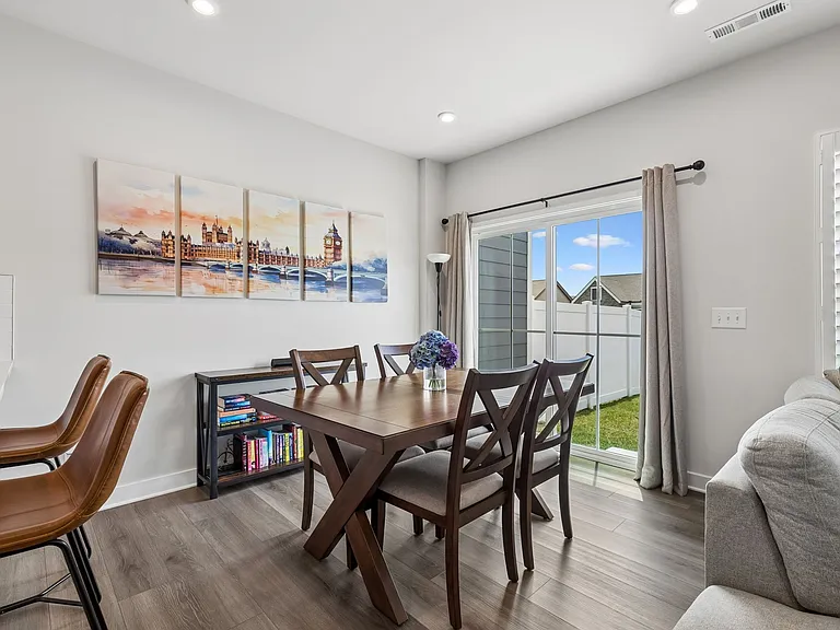 1021 Clendening Dr — Photo 13