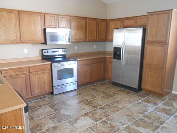 4th image of 17040 W Lundberg St