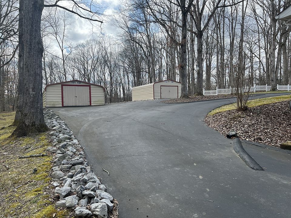 2nd image of 105 Brazzell Ave