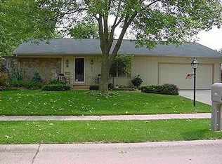 1805 Zinnia Dr, Indianapolis, IN 46219