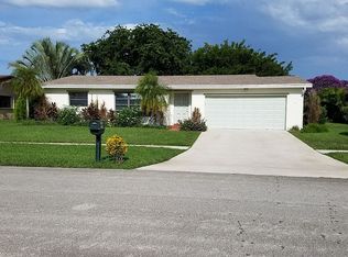 14784 Country Ln, Delray Beach, FL 33484