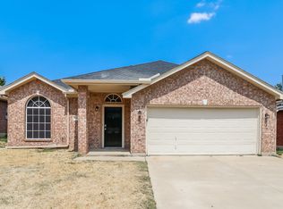 4309 Falcon Perch Cir, Arlington, TX 76001