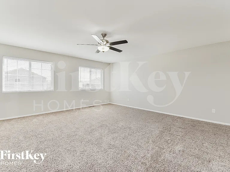 3632 Wild Daisy Dr — Photo 3