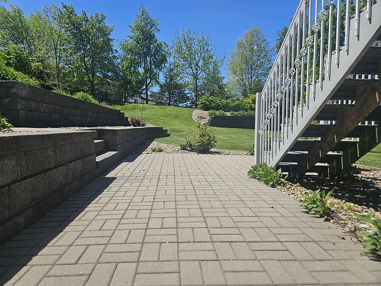 519 Majestic Oak Ct — Photo 15