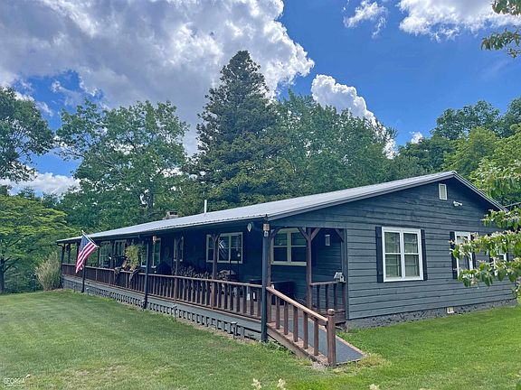 2nd image of 1994 Camp Creek Rd