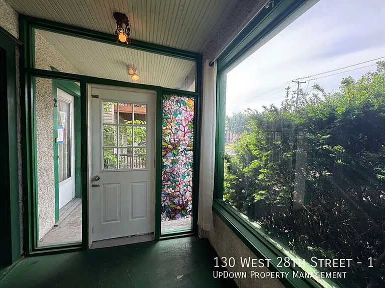 130 W 28th St #1 — Photo 5