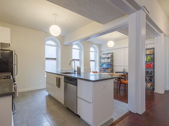 3rd image of 1558 E Montgomery Ave #1A