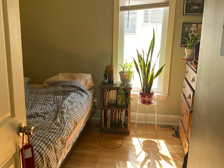 2823 Polk St NE #B — Photo 3
