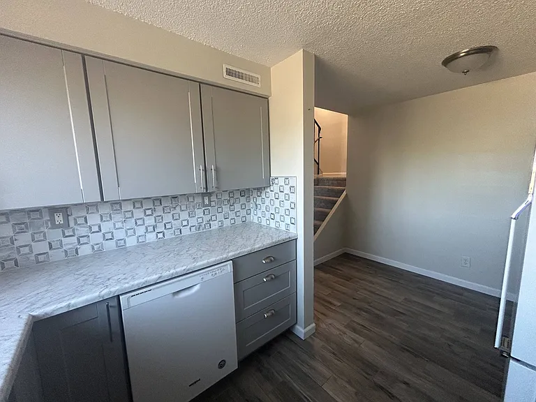 6741 Dale Rd — Photo 10