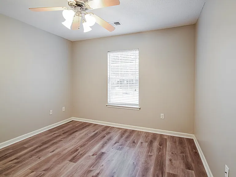 5764 Deer Ridge Dr — Photo 10