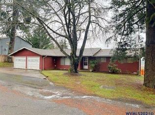 432 SW Walnut St, Willamina, OR 97396