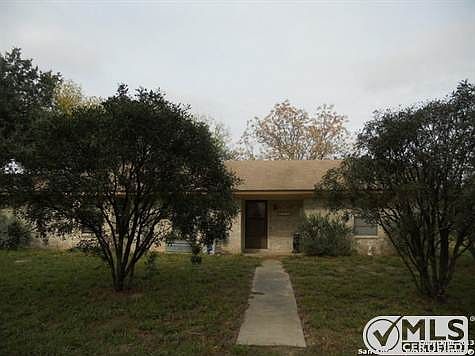 2nd image of 15 Quail Hollow Dr