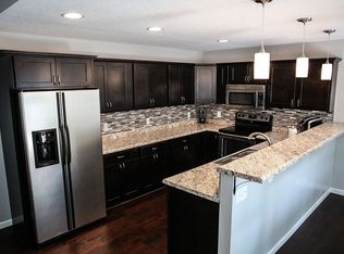 2391 Windy Ridge Dr, Muskegon, MI 49442