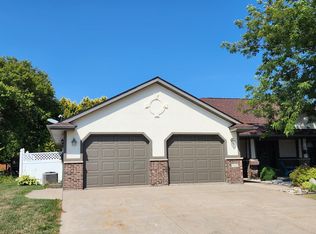 600 5th St NE, Plainview, MN 55964