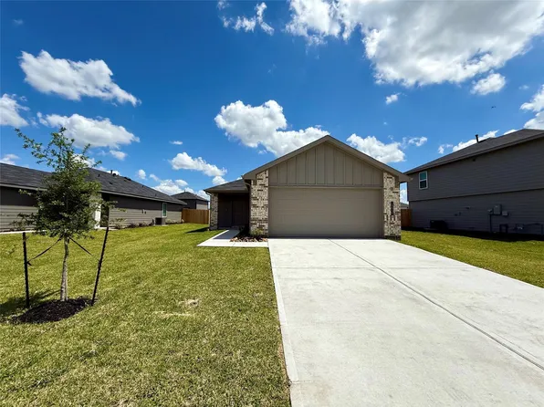 19935 Hilbert Rd, New Caney, TX 77357