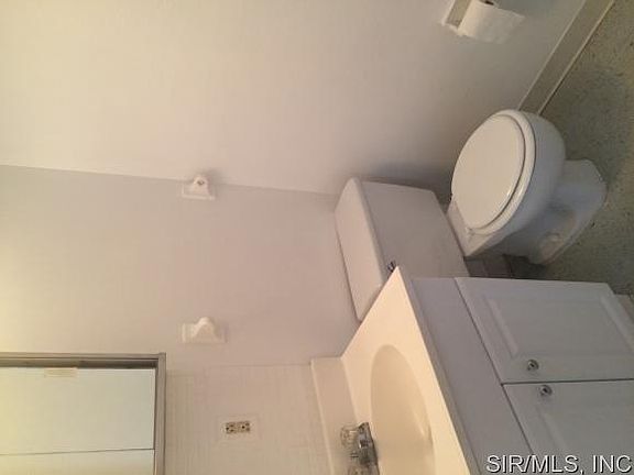 3rd image of 3873 Rodney Dr