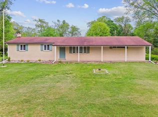 1226 Pinewood Rd, Irwin, PA 15642