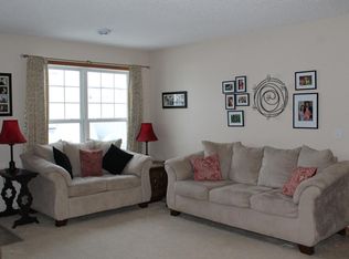 5045 149th St N UNIT 3, Hugo, MN 55038
