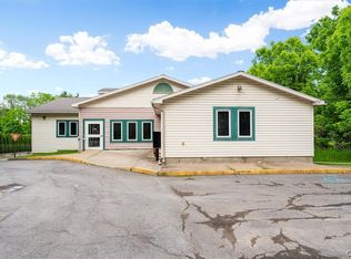 2888 Oneida St #1, Sauquoit, NY 13456