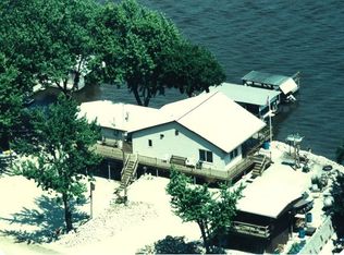 521 Cottage Rd, Harpers Ferry, IA 52146