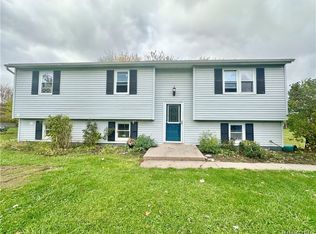 4806 Cottage Ct, Lockport, NY 14094