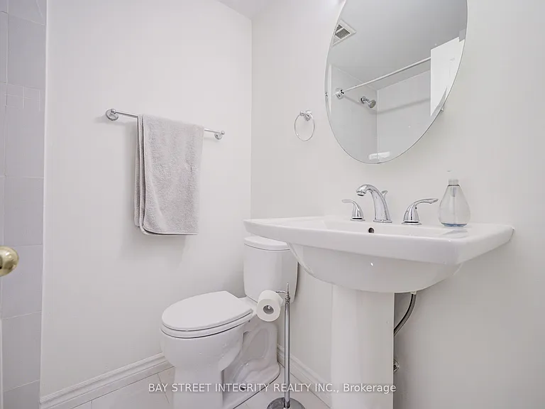 354 Old Orchard Grv — Photo 43