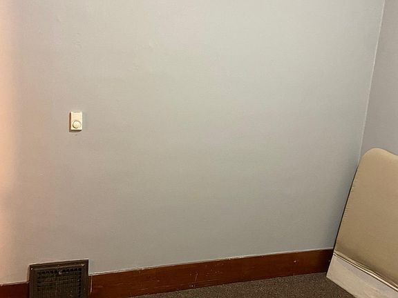 5th image of 453 W Military St