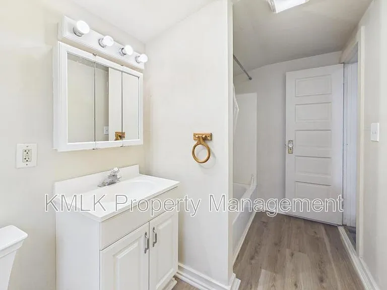 534 Gage St — Photo 19
