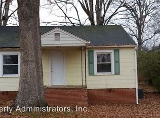 3901 Kivett Dr, Jamestown, NC 27282