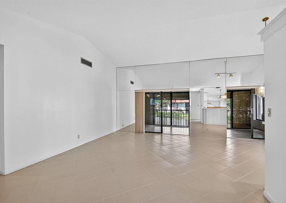 1st image of 10631 OCEAN PALM Way #202