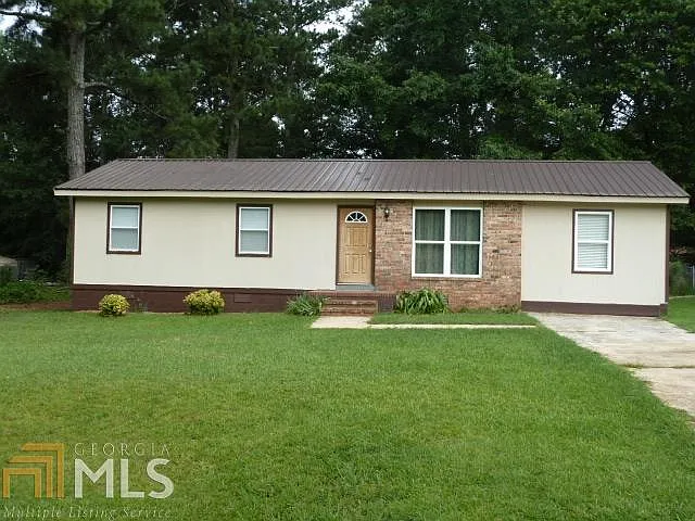 221 Griffin Park Rd photo 1