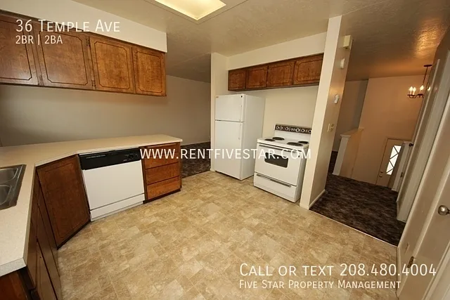 36 Temple Ave — Photo 7