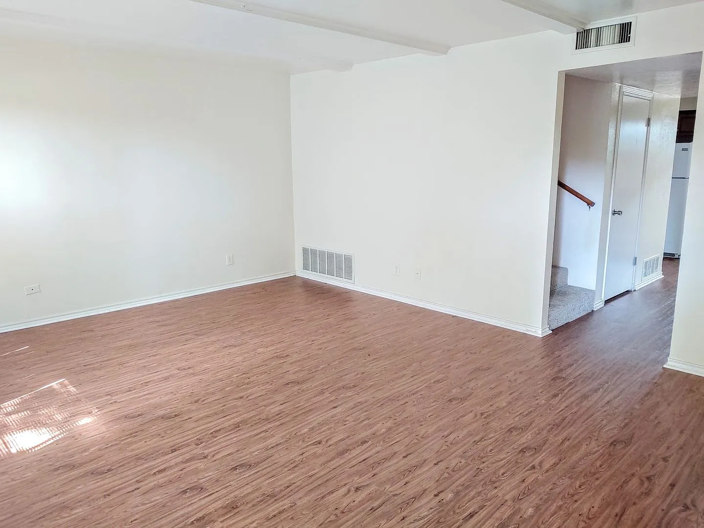 44444-2208 W Hickory St — Photo 4