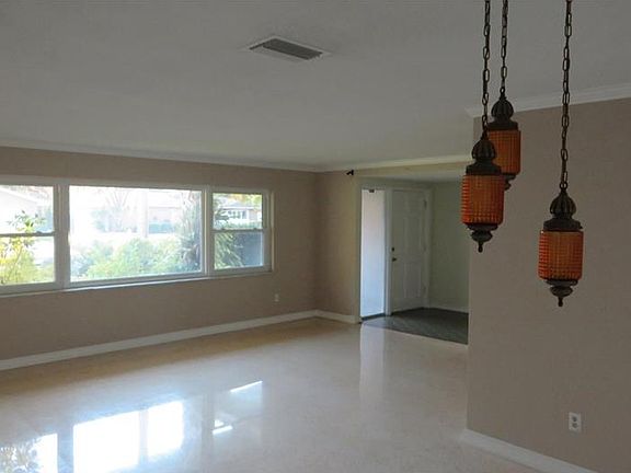 3rd image of 8821 Hershey Ln