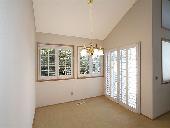 3rd image of 13130 130th Ln NE