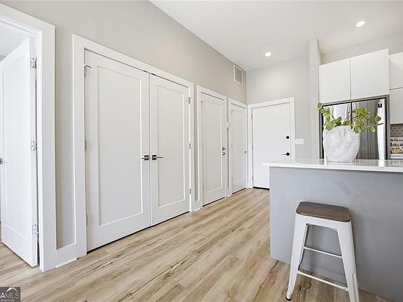 5th image of 1155 Custer Ave SE #201