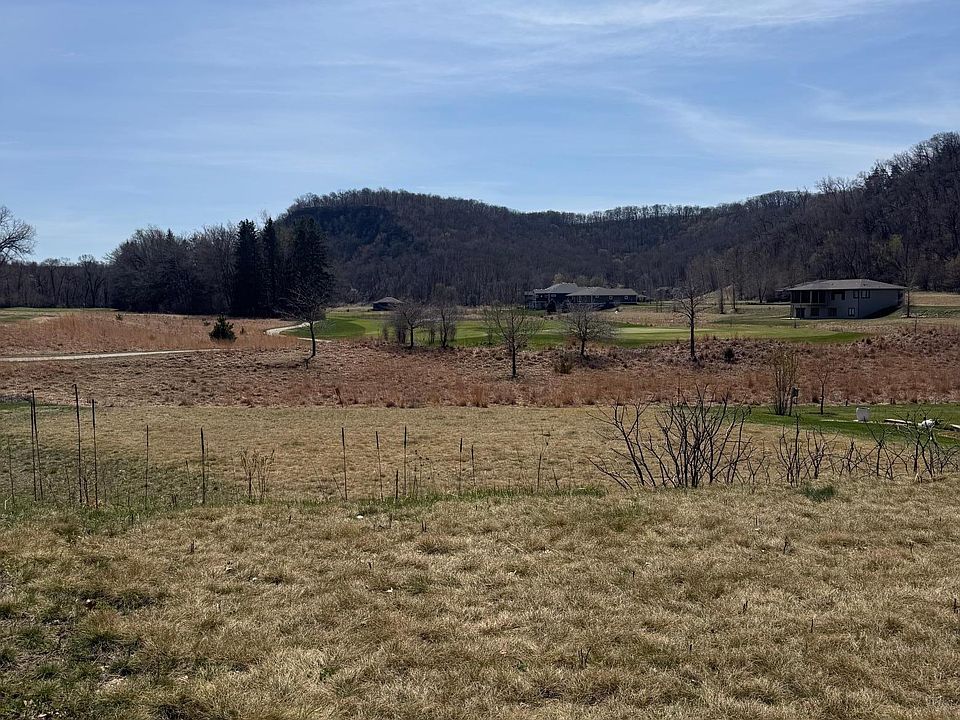 2nd image of 565 Cedar Dr