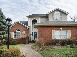1092 Andover Forest Dr, Lexington, KY 40509