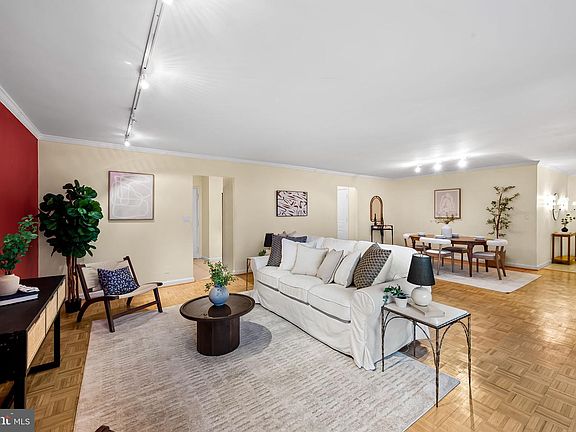 5th image of 111 Hamlet Hill Rd Unit 406