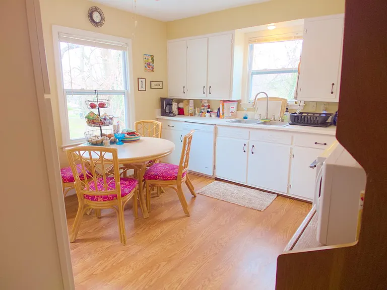 1831 Oxford Ave SW #G — Photo 24