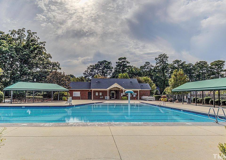2nd image of 2423 Bristers Spring Way
