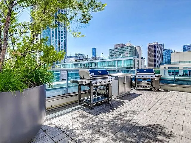500 Sherbourne St #1808 — Photo 25
