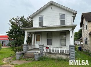 423 9th Ave S, Clinton, IA 52732