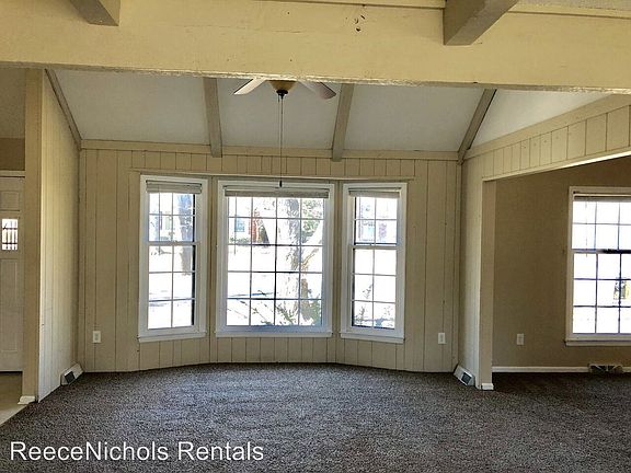 5th image of 10021 Farley Ln
