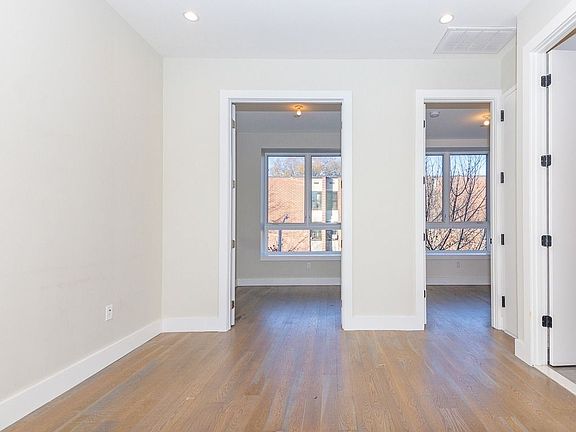 3rd image of 492 Gates Ave #7H